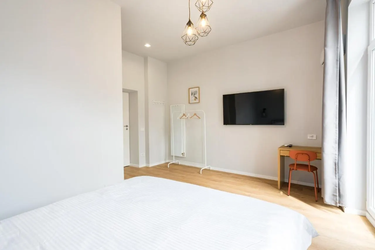 Cute Central Apartments In Villa Bucureşti