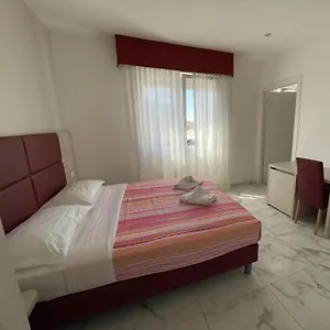verificați disponibilitatea