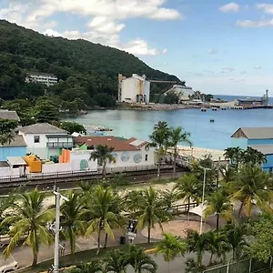 Studio 6 At Turtle Towers , Ocho Rios Jamaica